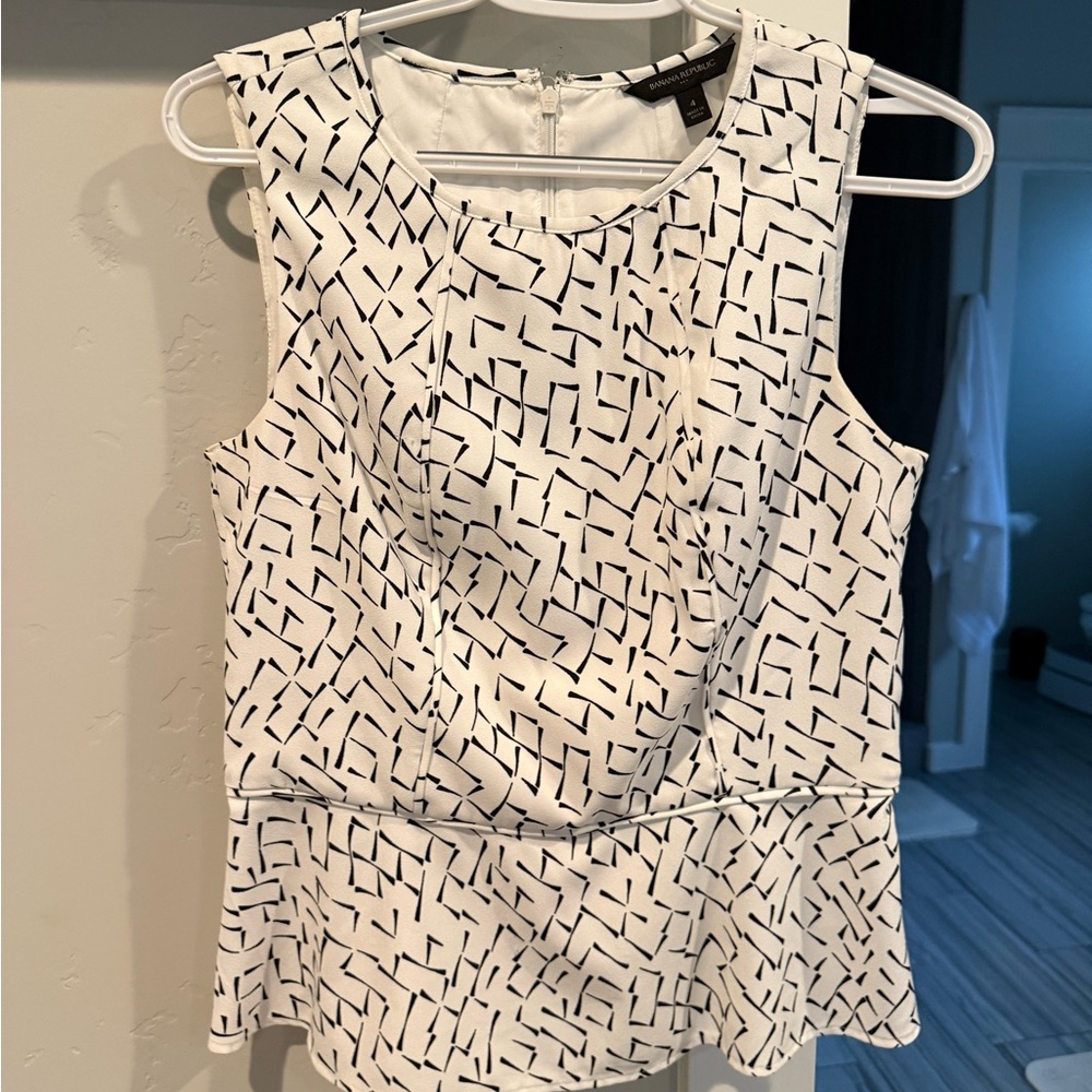 Banana Republic Black and White Geometric Blouse